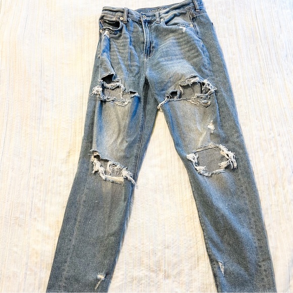 American Eagle Mom Jeans - Picture 4 of 4